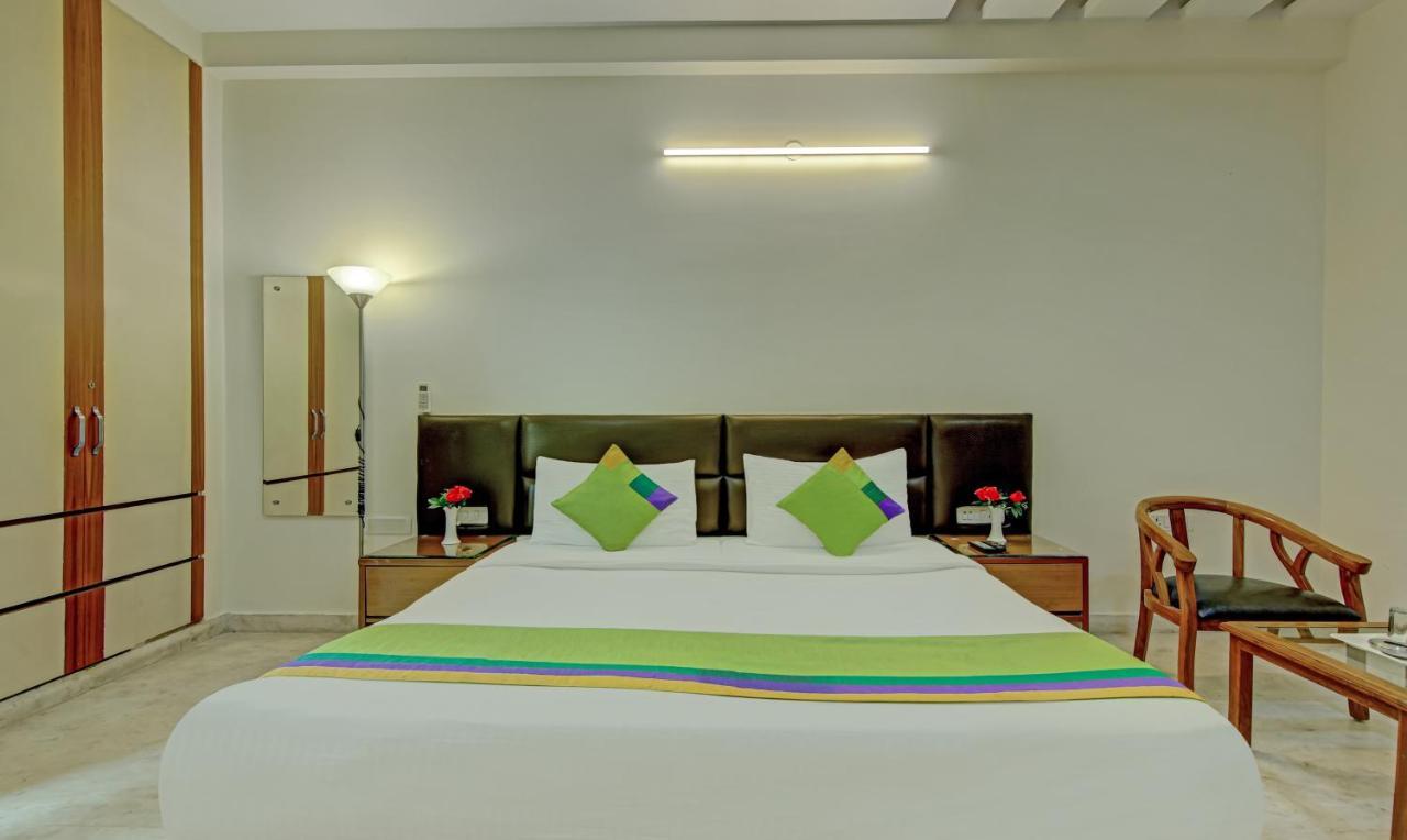 Itsy Hotels Swastika Inn Sector 26 Noida Eksteriør billede